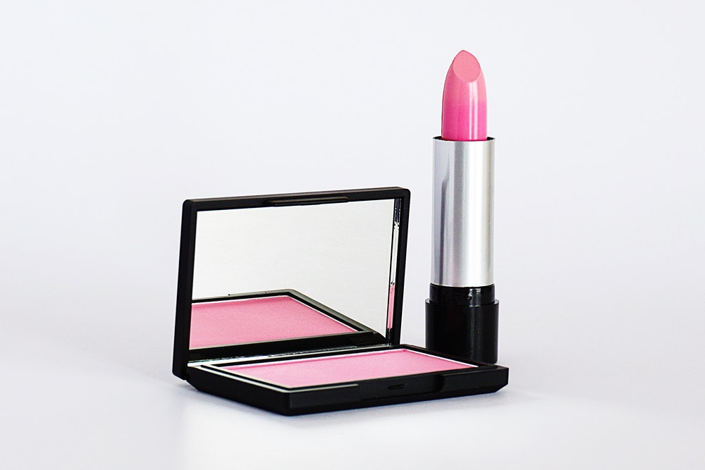 Example product photo being lipstick